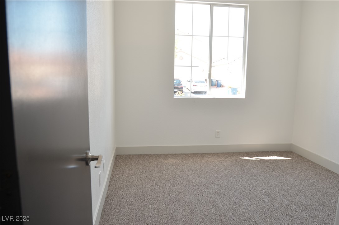 9604 Flying Eagle Lane, Las Vegas, Nevada image 12