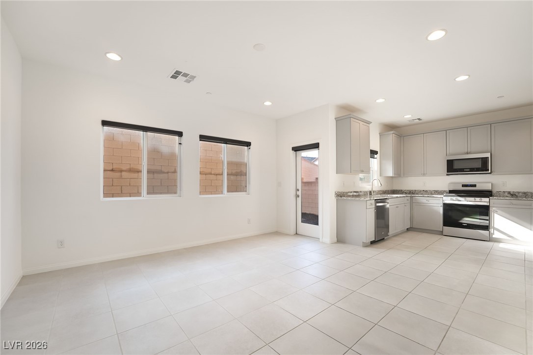 69 Ella Ashman Avenue