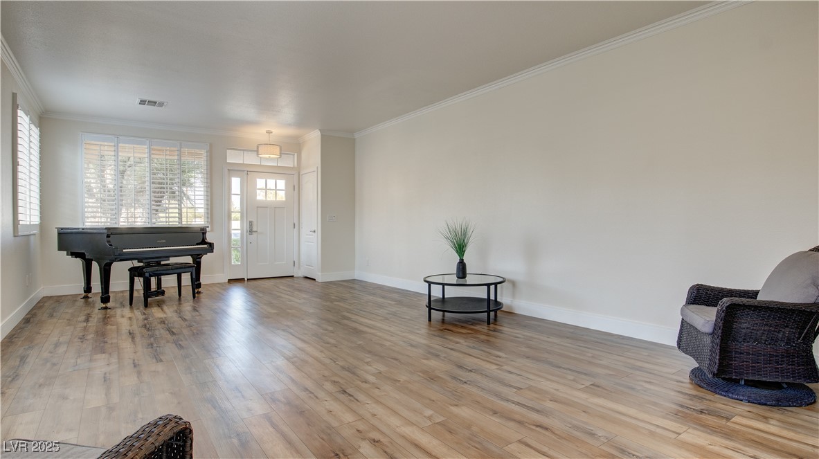 Properties 2 233 Leaf Bud Court