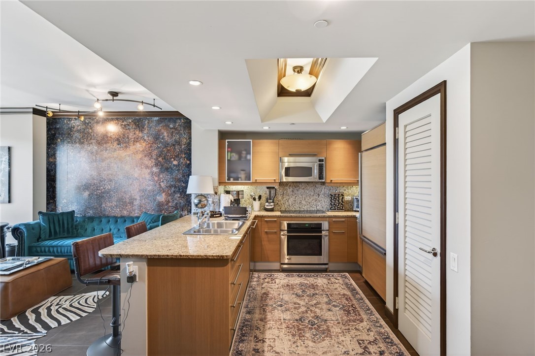 322 Karen Avenue 204