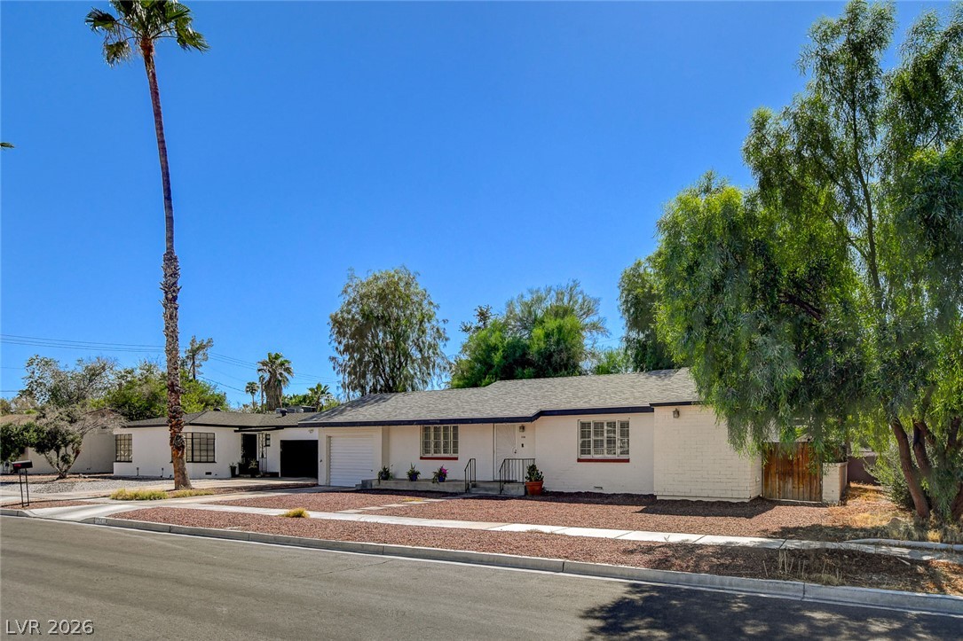 1134 Westwood Drive