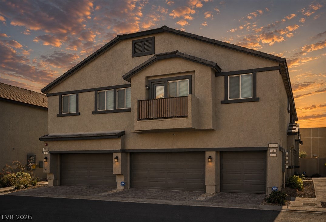 7915 Aurora Sky Street 2