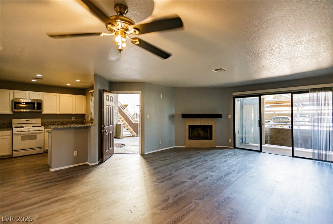 5036 S Rainbow Boulevard 104