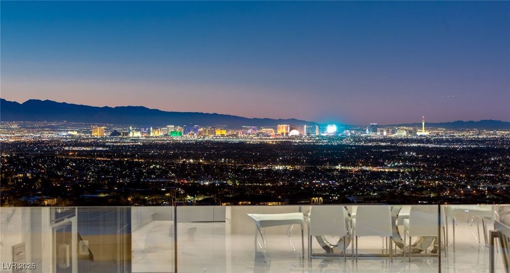 Photo of 667 Solitude Rock Court, Henderson, NV 89012 (MLS # 2747780)