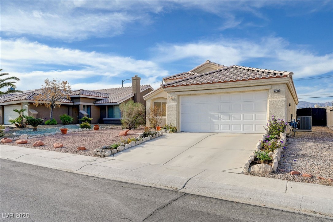 2208 Twisted Oak Avenue, North Las Vegas, Nevada image 3
