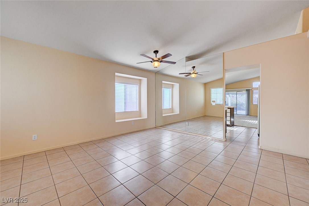 2208 Twisted Oak Avenue, North Las Vegas, Nevada image 10