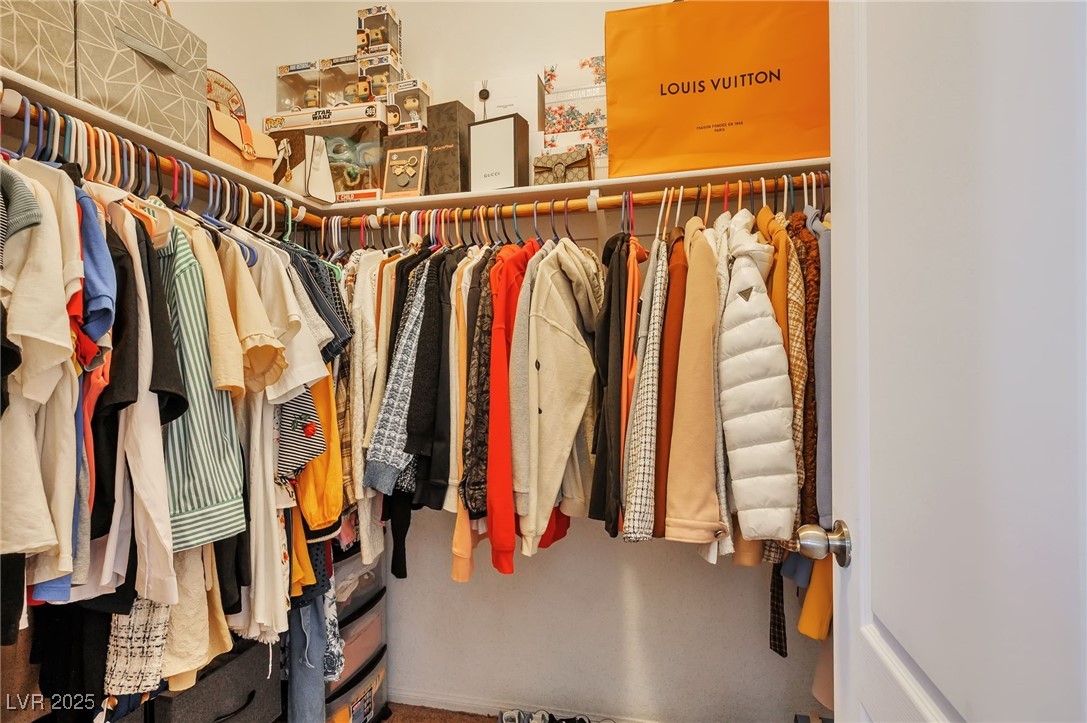 Las Vegas, Nevada 89122, United States, 5 Bedrooms Bedrooms, ,4 BathroomsBathrooms,Residential,Active,172661