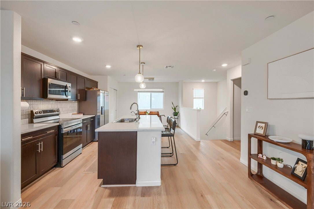 6843 Truffle Gray Street