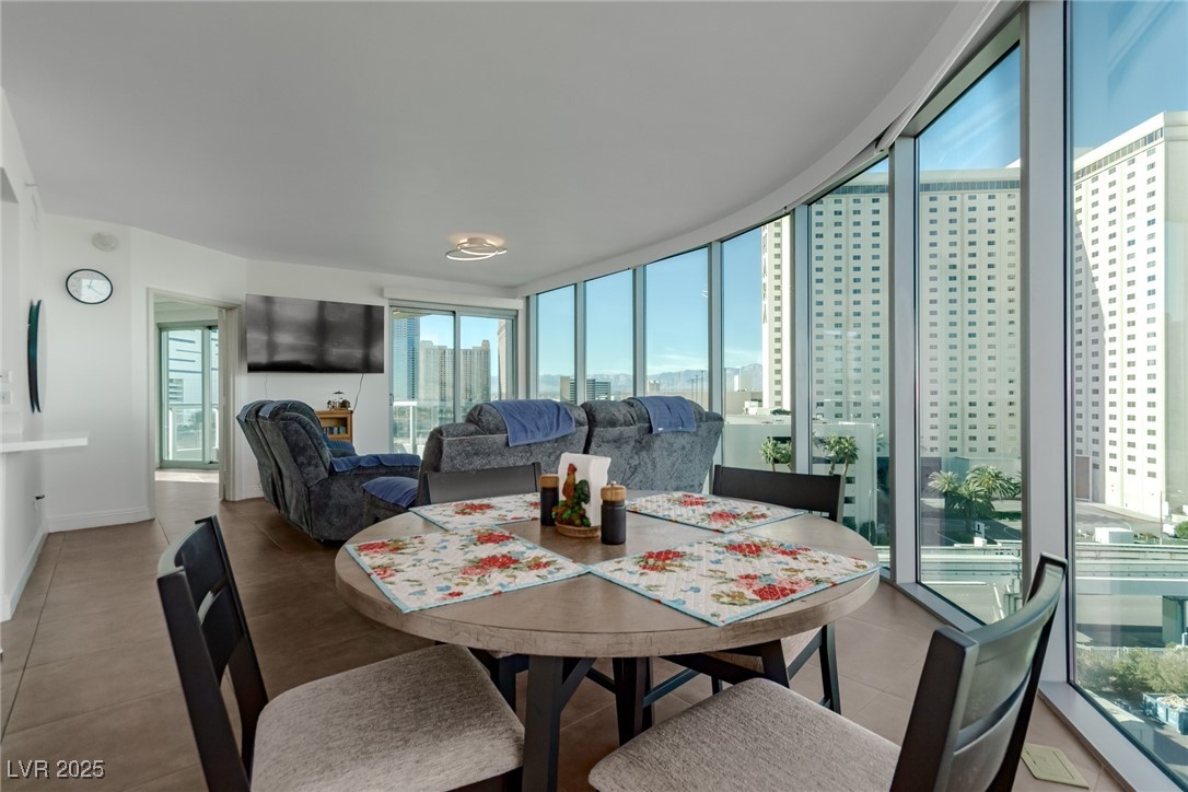 222 Karen Avenue 708