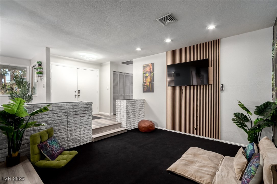 5710 Madre Mesa Drive