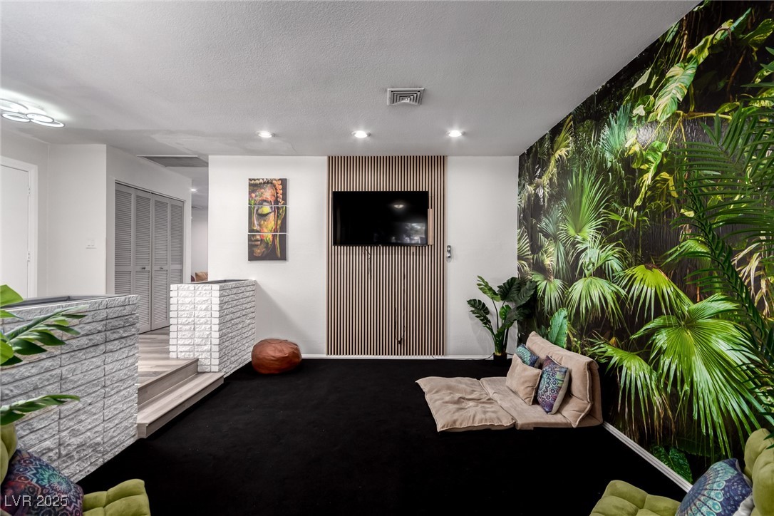 5710 Madre Mesa Drive