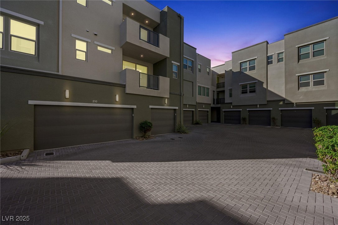 Las Vegas, Nevada 89135, United States, 2 Bedrooms Bedrooms, ,2 BathroomsBathrooms,Residential,Active,243286