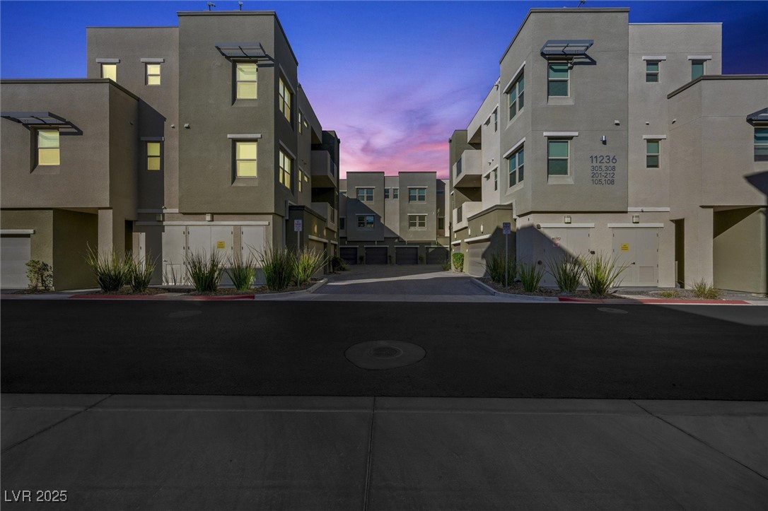 Las Vegas, Nevada 89135, United States, 2 Bedrooms Bedrooms, ,2 BathroomsBathrooms,Residential,Active,243286