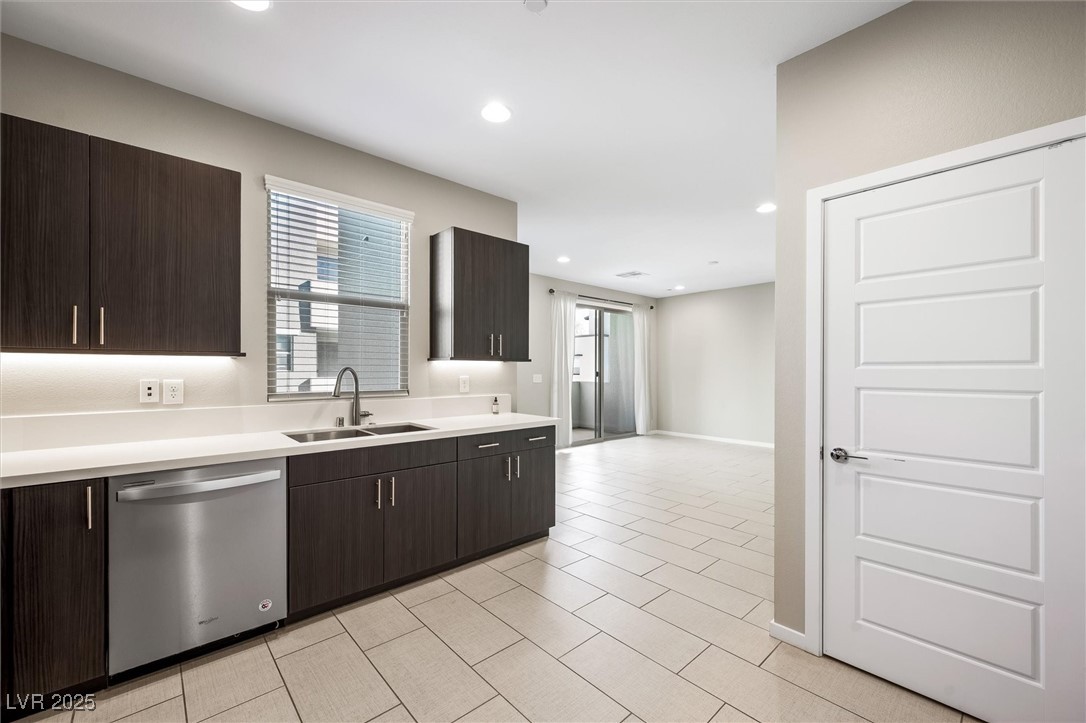 Las Vegas, Nevada 89135, United States, 2 Bedrooms Bedrooms, ,2 BathroomsBathrooms,Residential,Active,243286