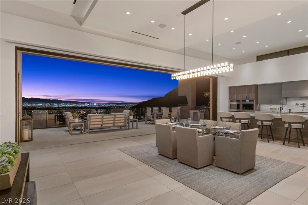 657 Ridgestone Rim Court