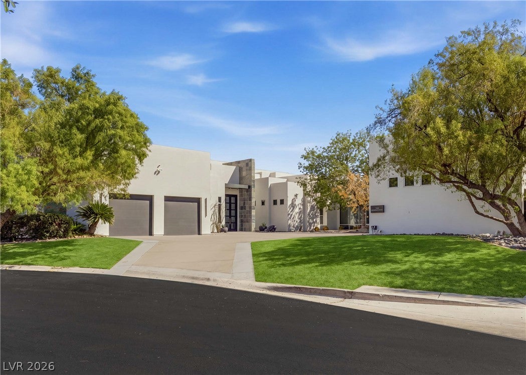 3716 Caesars Circle