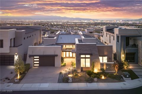 Photo of 2180 Skyline Heights Lane, Henderson, NV 89052 (MLS # 2725012)