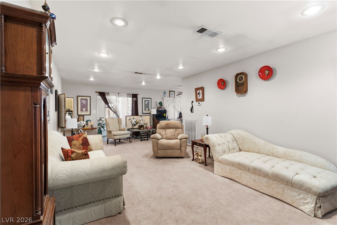 4341 El Esteban Way