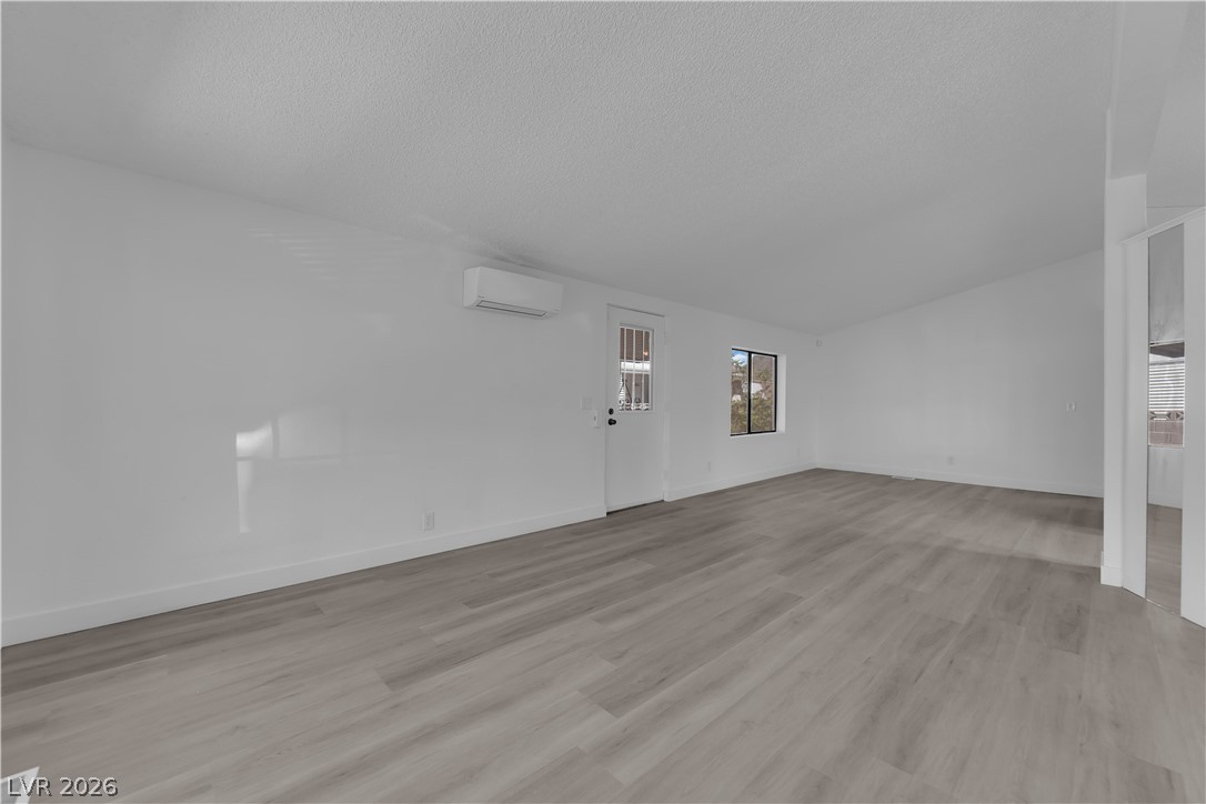 5568 Aldama Road