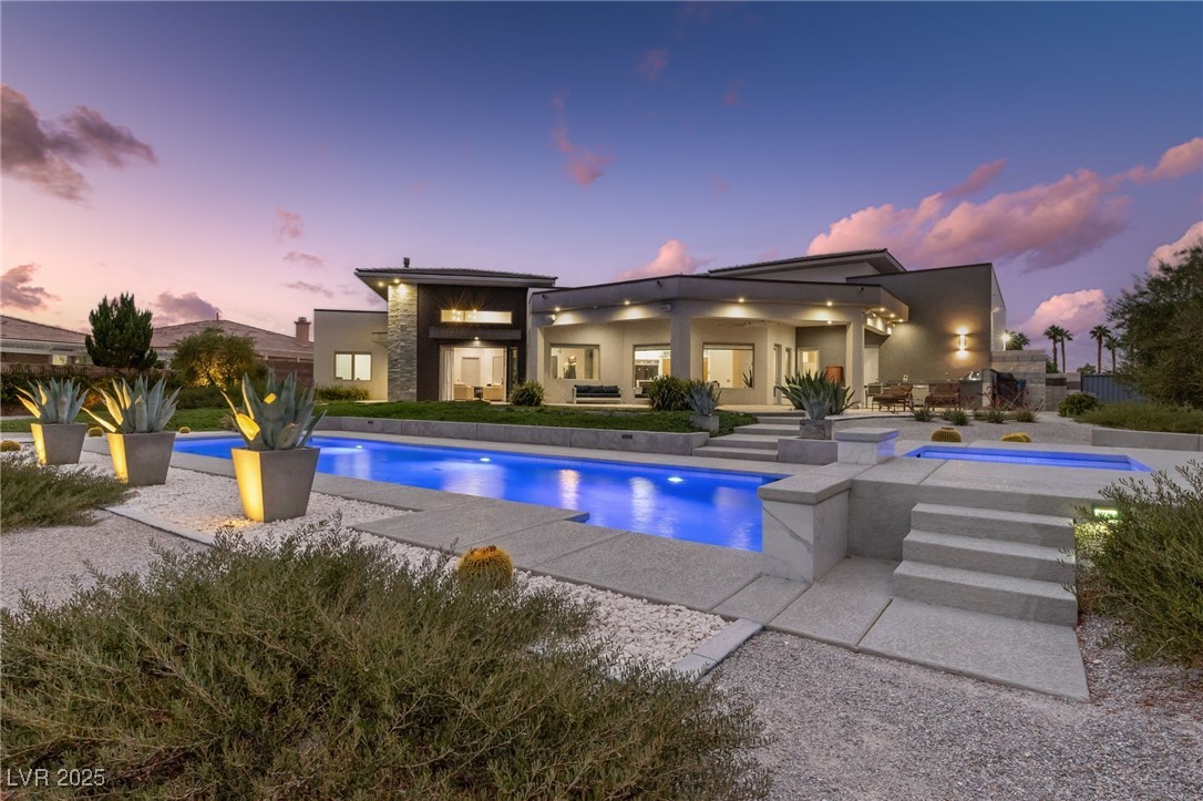 4050 N Tomsik Street