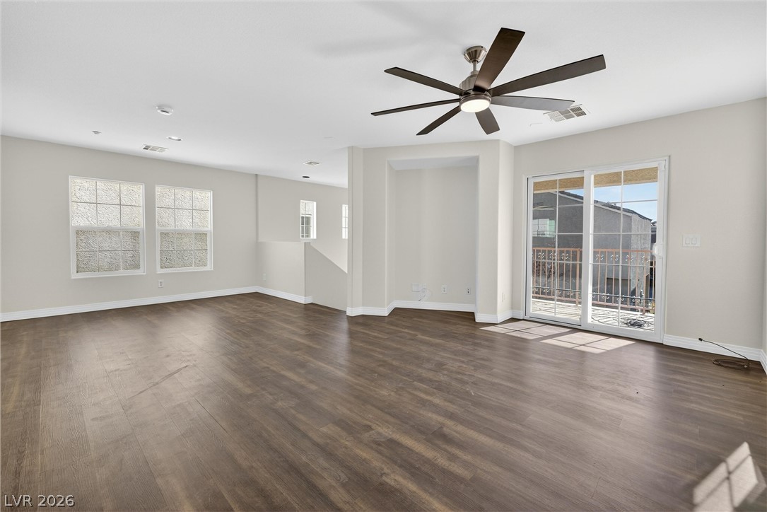 9165 Desirable Court