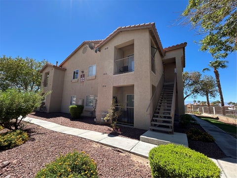 Condo For Rent - 2110 Los Feliz Street #1002<br/> Clark County, Las Vegas, NV 89156
