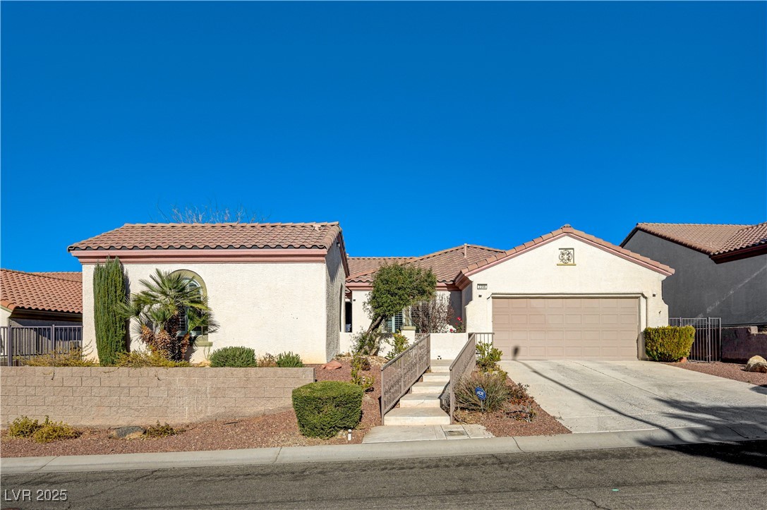 2356 Weaverville Drive, Henderson, Nevada image 3