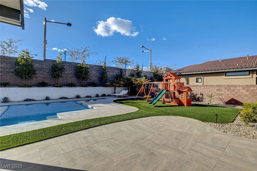 12199 Canyon Sunset Street, Las Vegas, Nevada image 46