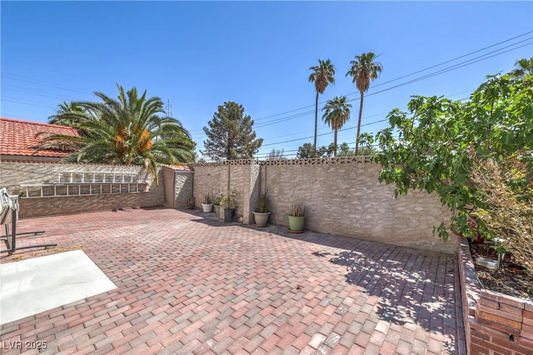 Las Vegas, Nevada 89121, United States, 3 Bedrooms Bedrooms, ,3 BathroomsBathrooms,Residential,Active,148303