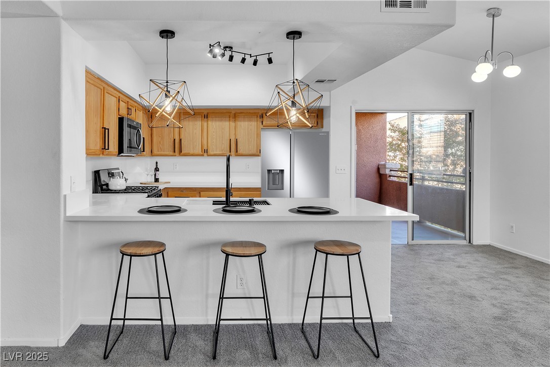 7709 Himalayas Avenue 201