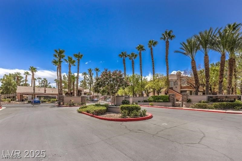 7709 Himalayas Avenue 201