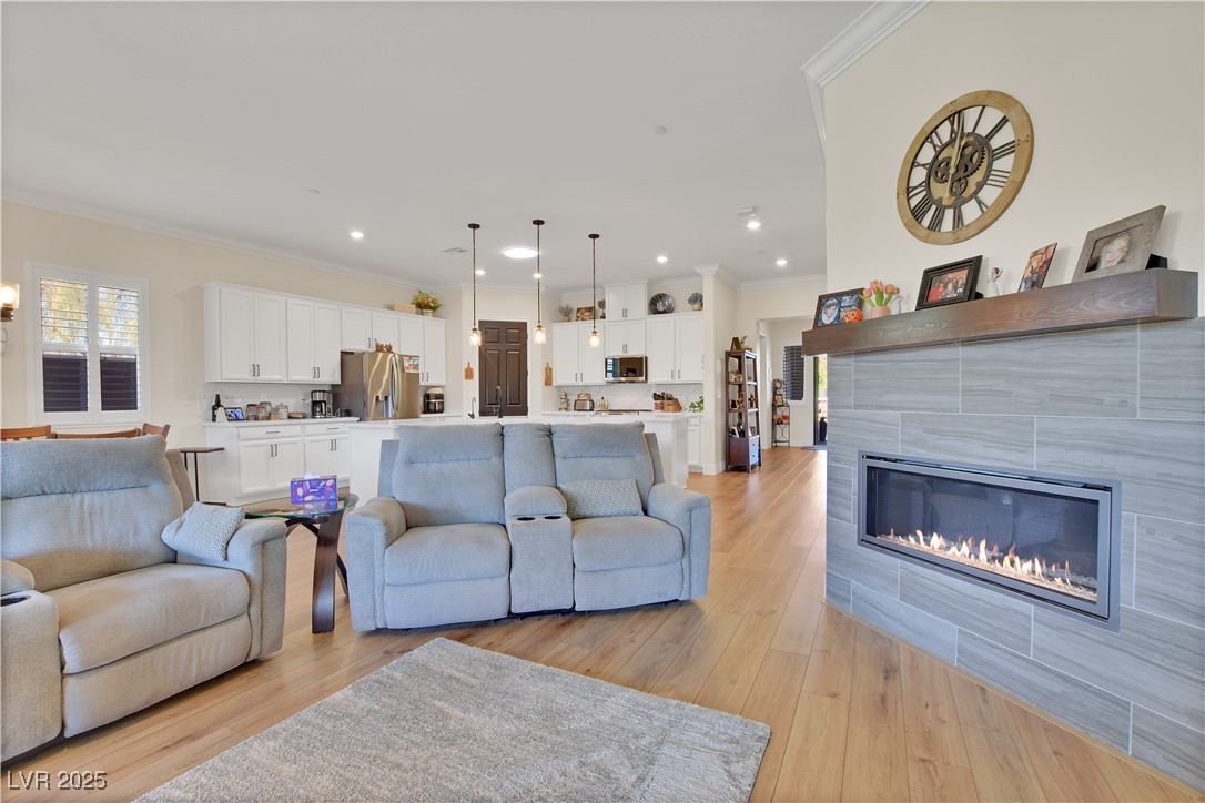 677 LOOK LIVELY Court