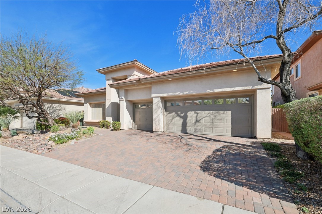 108 S Buteo Woods Lane