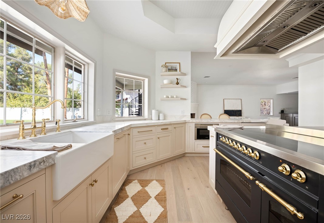 30 Quail Hollow Drive