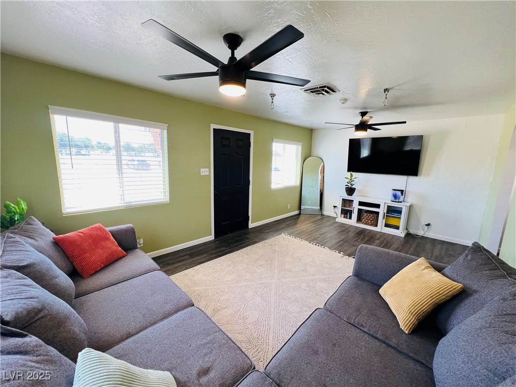 378 W Thomas Avenue, Overton, Nevada image 6