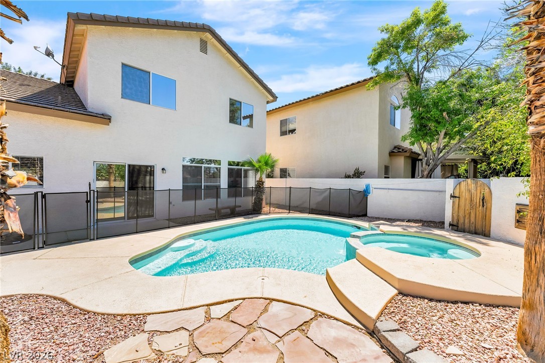 972 Upper Meadows Place