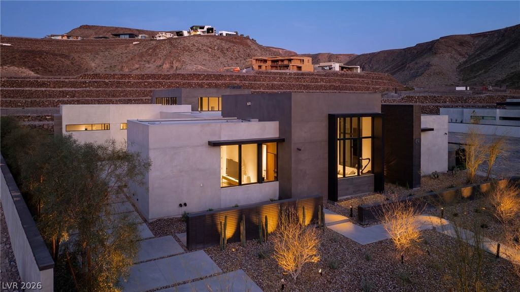 Photo of 10 Sanctuary Peak Court, Henderson, NV 89012 (MLS # 2775379)