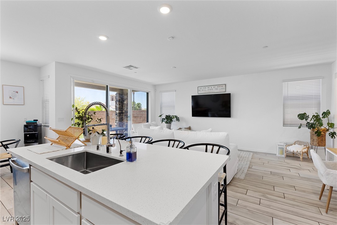 Henderson, Nevada 89011, United States, 3 Bedrooms Bedrooms, ,3 BathroomsBathrooms,Residential,Active,131646