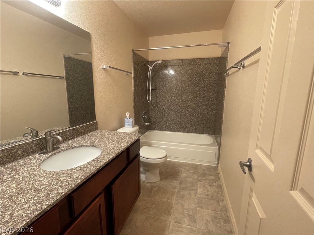 5350 River Glen Drive 302