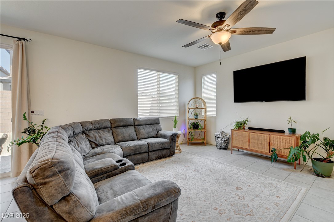 4240 Spring Storm Avenue, North Las Vegas, Nevada image 13
