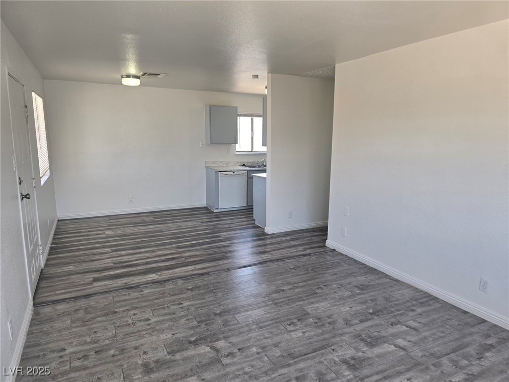 1724 Breckenwood Court 4