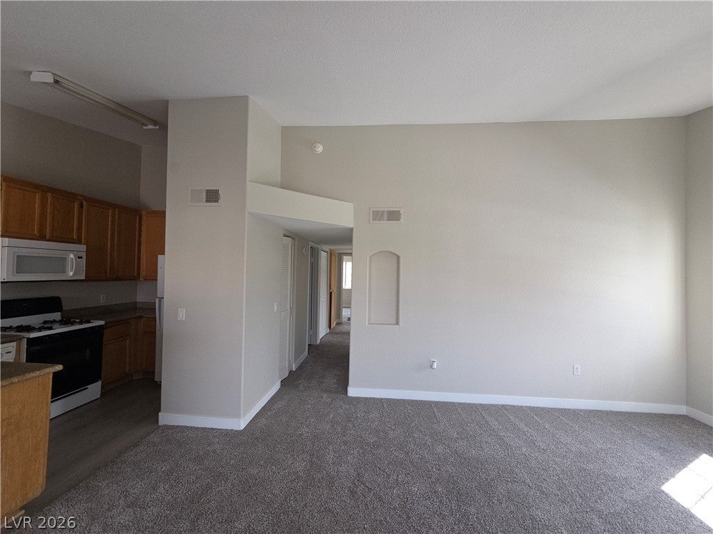 3318 N Decatur Boulevard 2041