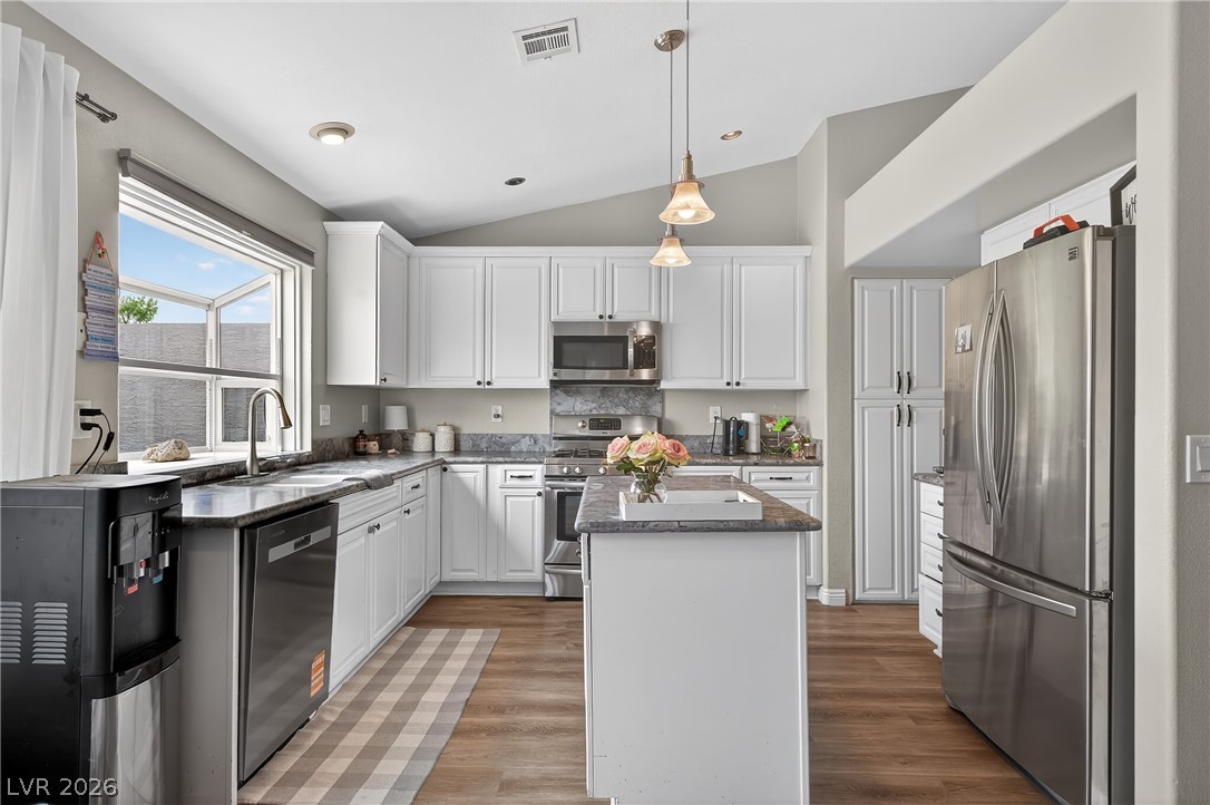 1056 Kennebunk Circle