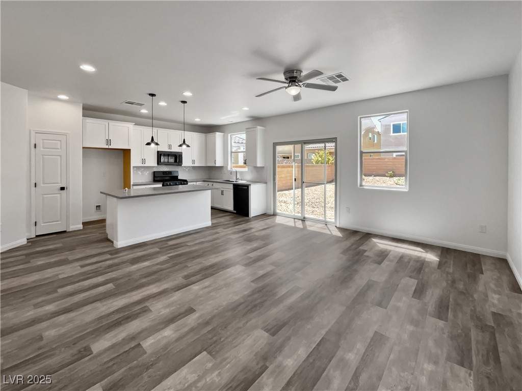 5709 Jaysin Douglas Street, North Las Vegas, Nevada image 10