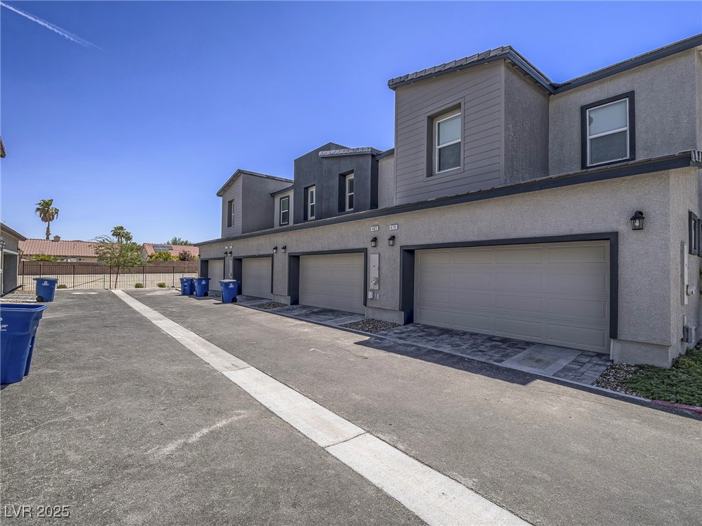 Properties 2 483 Waterfall Cove Court
