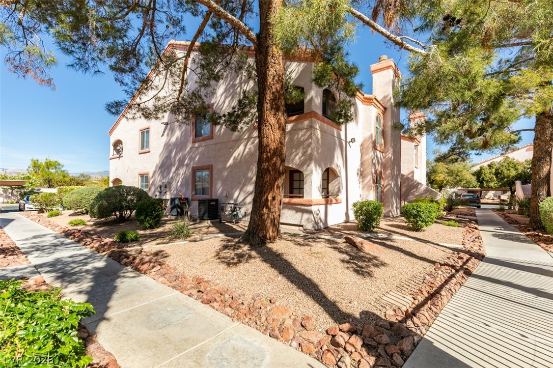 7570 W Flamingo Road 252