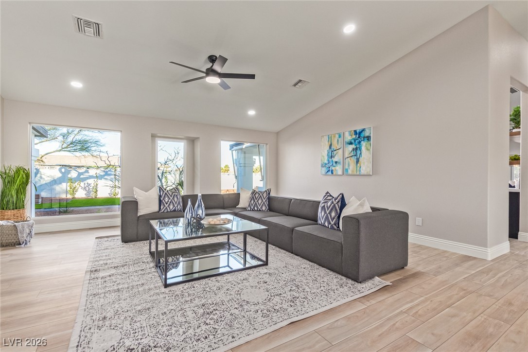 4785 N Grand Canyon Drive