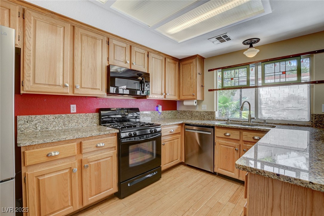 257 Helmsdale Drive, Henderson, Nevada image 15