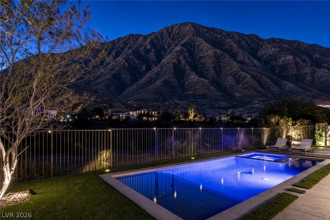 2797 Turtle Head Peak Dr Drive