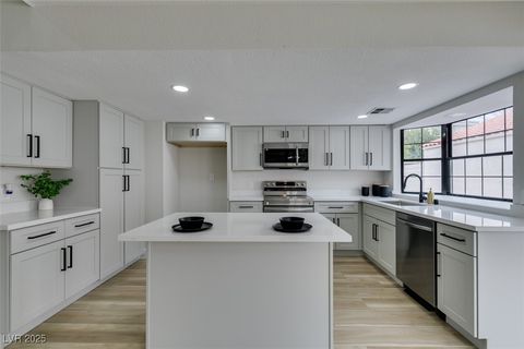 5151 Tennis Court Las Vegas NV 89120